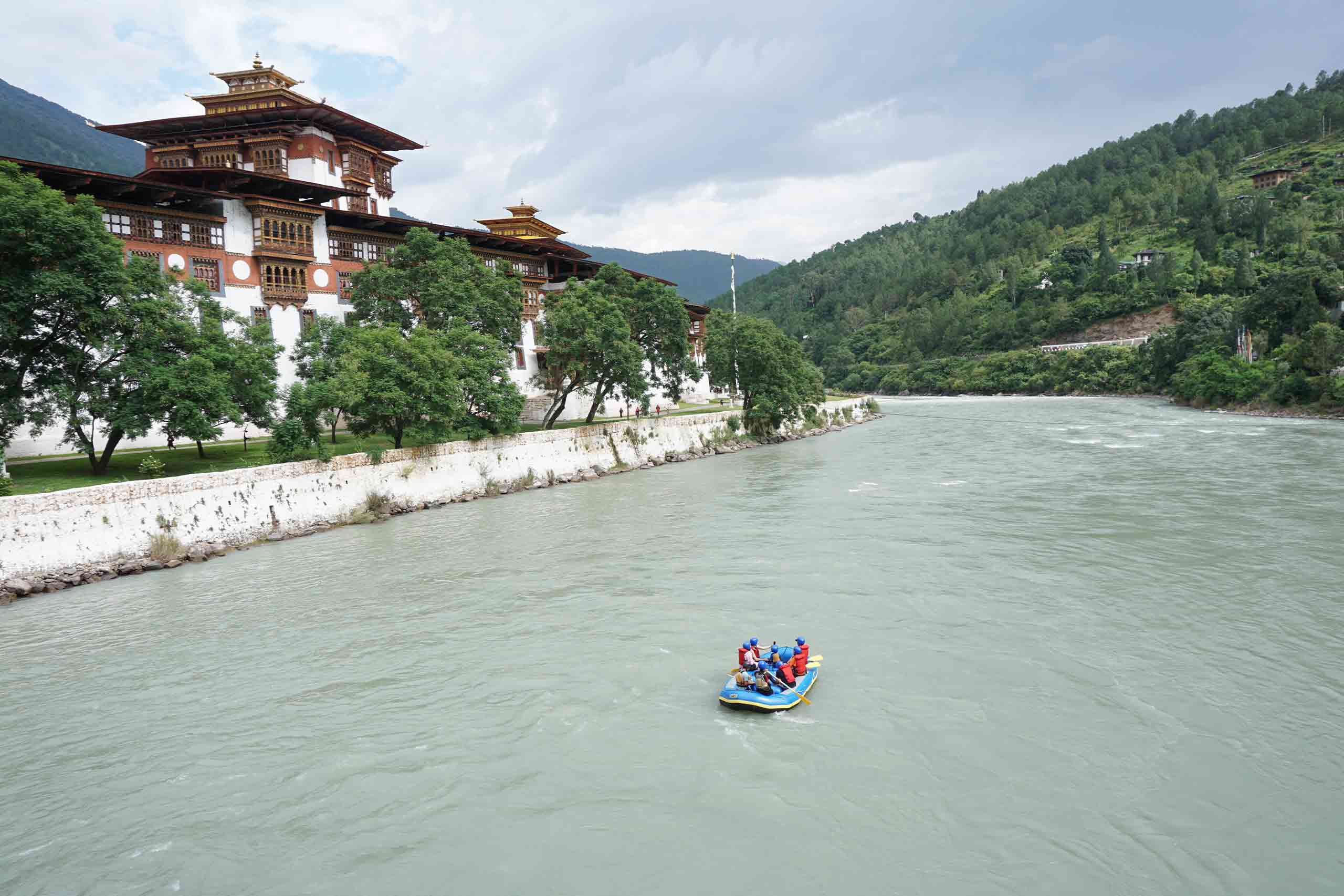 RIver Rafting Tour near to Punakha dzong